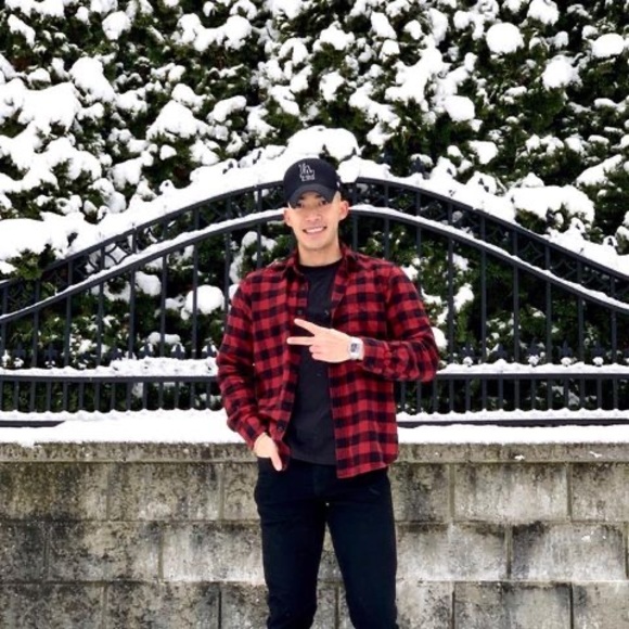 Meet your Posher, Chris - Picture 1 of 1